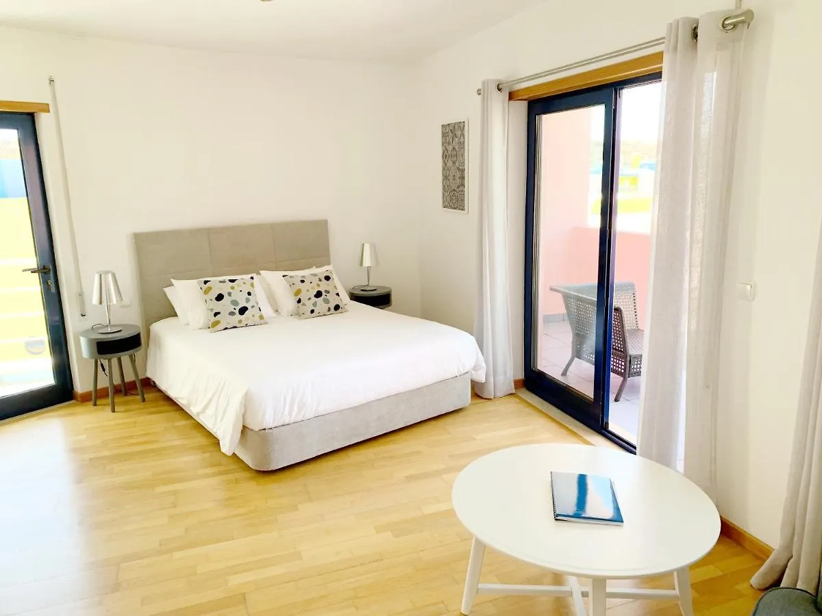 알부페이라 Penthouse 160Sqm Wide Terraces Pool View & Private Hot Tub & Parking 아파트