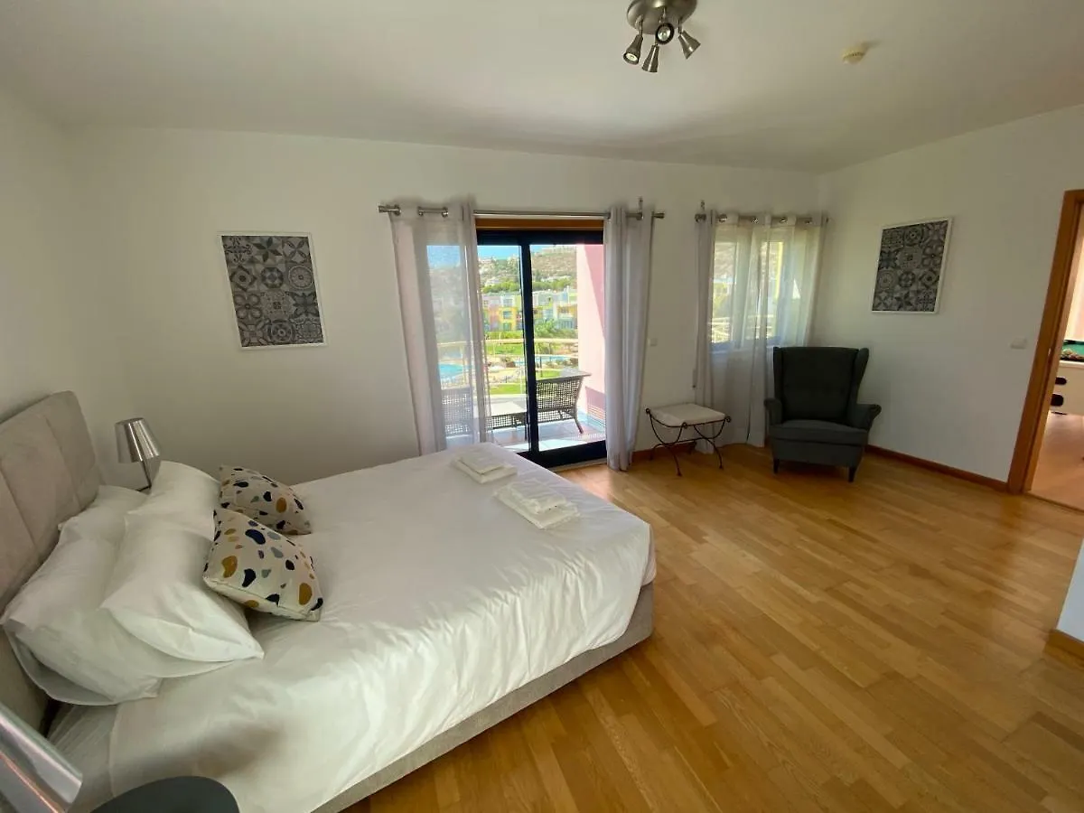 Penthouse 160Sqm Wide Terraces Pool View & Private Hot Tub & Parking Apartment Albufeira